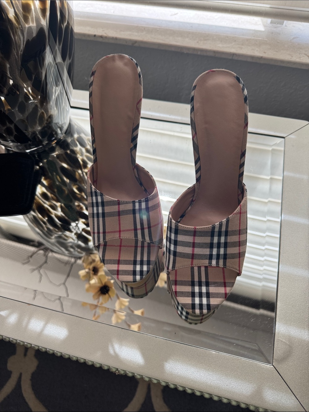 Women's Plaid Open-Toe Slide Heels - Beige/Pink
